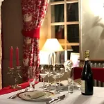 게스트하우스 Domaine De L'orangerie Du Chateau De D'hotes 3*