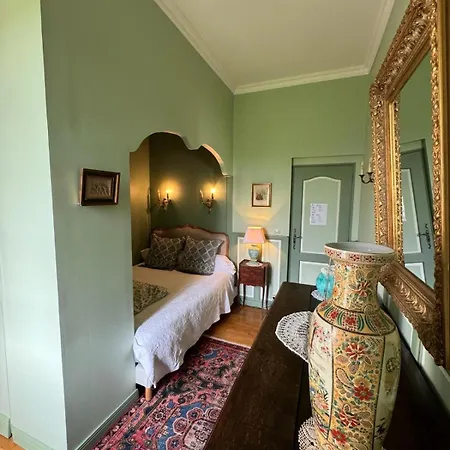 Domaine De L'orangerie Du Chateau De D'hotes Guest house Motteville