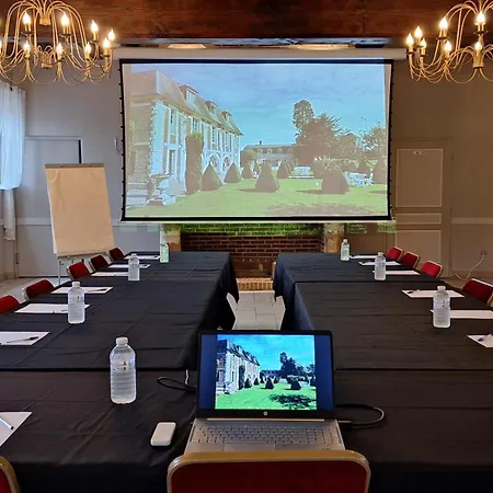 Domaine De L'orangerie Du Chateau De D'hotes 게스트하우스